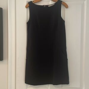 LOFT Black Sheath Mini Dress Scoop Neck Sleeveless size 4 Aline stretchy
